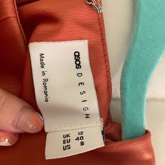 ASOS Design Maxi Dress with Batwing Sleeve - Size 8 - Picture 4 of 4